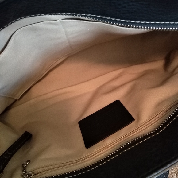 Leather Coach - Picture 2 of 6